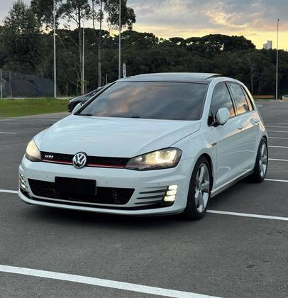 VOLKSWAGEN GOLF 2.0 TSI GTI 16V TURBO GASOLINA 4P AUTOMÁTICO VOLKSWAGEN GOLF 2.0 TSI GTI 16V TURBO GASOLINA 4P AUTOMÁTICO